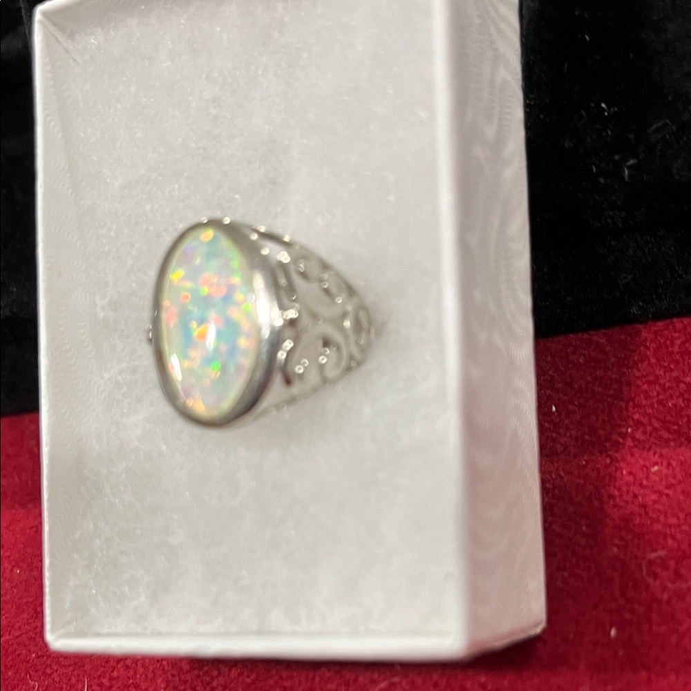 Silver 925 Ring With Opal Gemstone - image 2